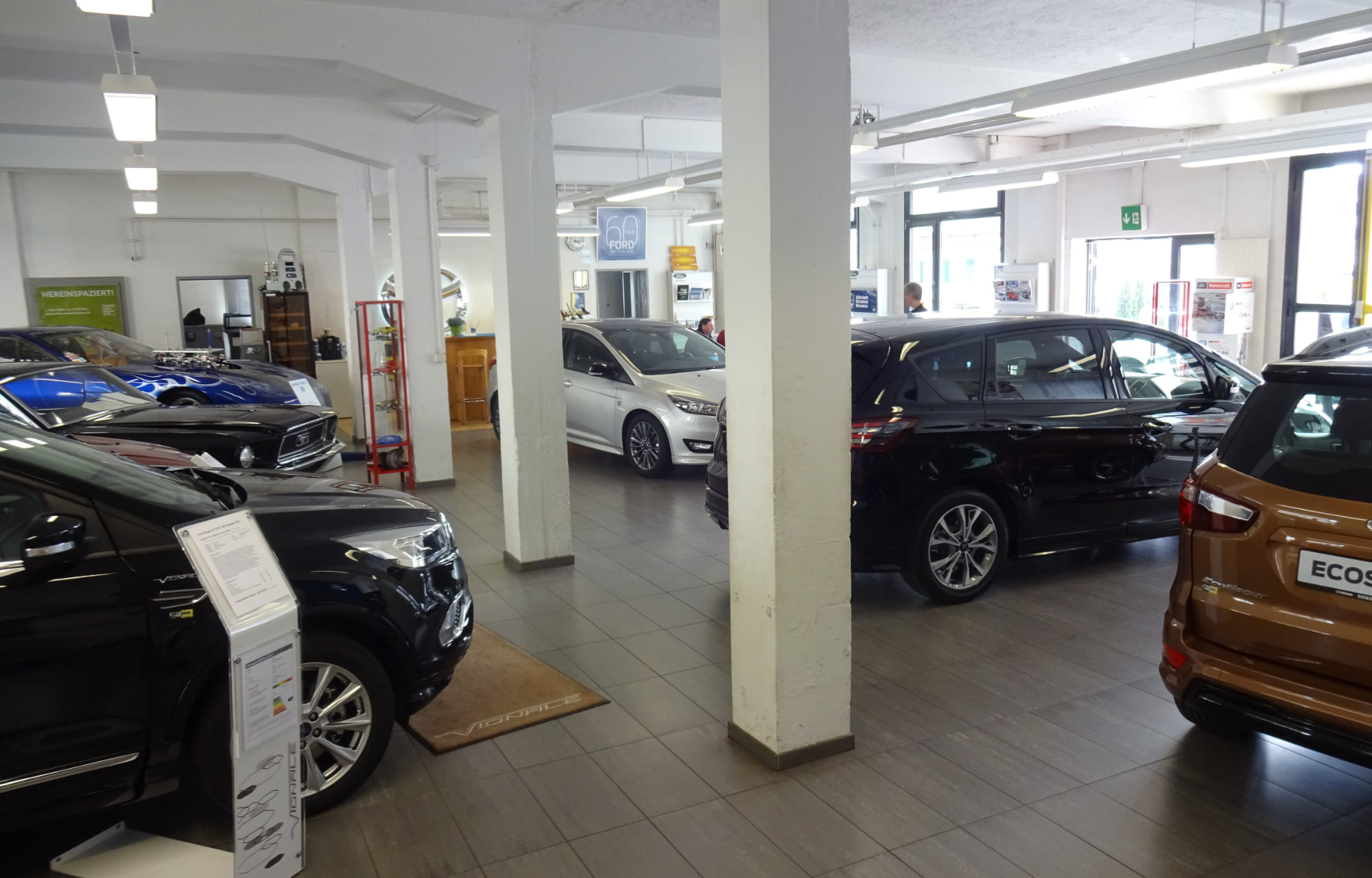 Ford Neuwagen bei Rob's Garage GmbH in Meilen